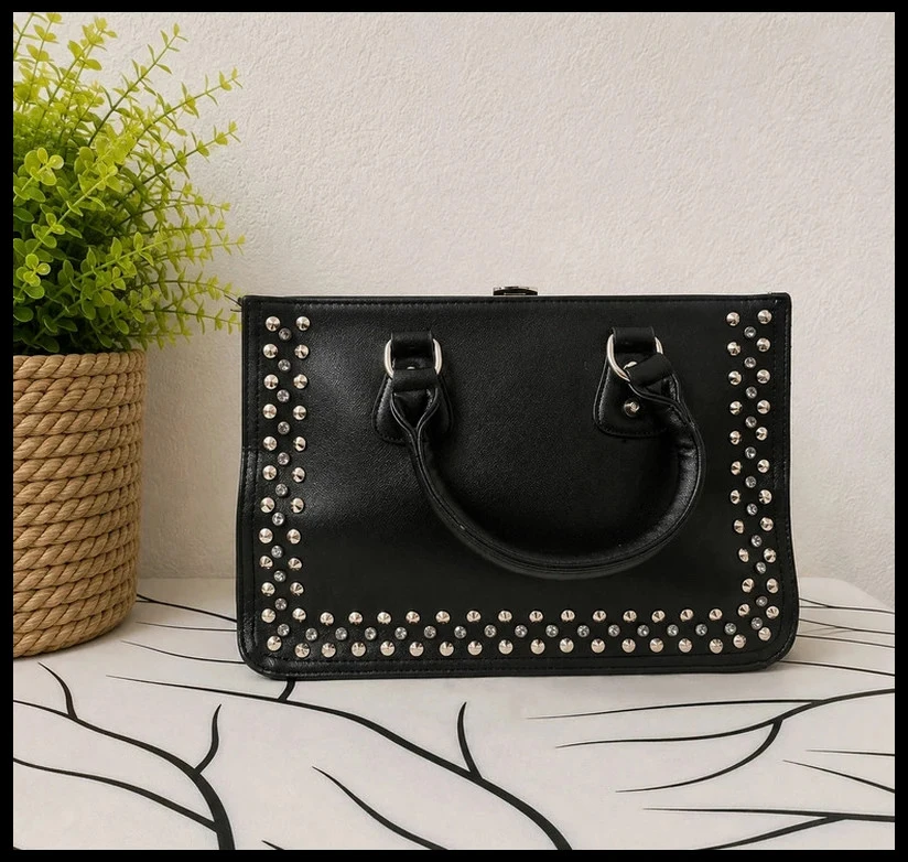 Sac à main grand format Magic Bags noir clouté